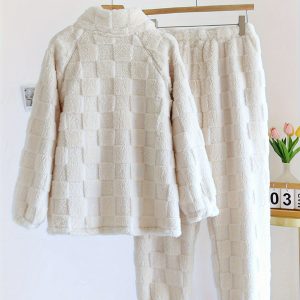 New Autumn And Winter Flannel Checkerboard Pajamas For Women, Thickened And Warm, Can Be Worn Outside, Long Sleeved Pants, Home Clothes Set